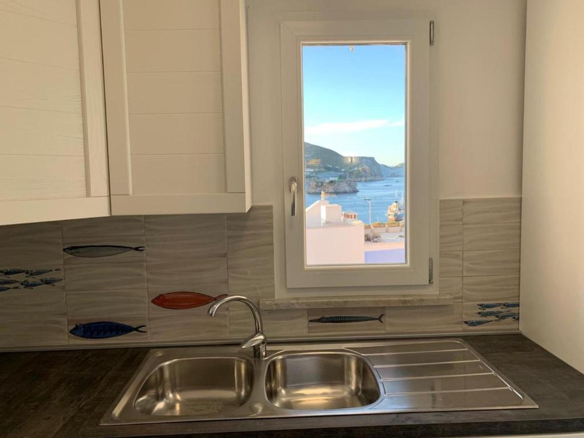 Ferienwohnung Immobiliare Turistcasa - Corso Umberto 111 Ponza Exterior foto